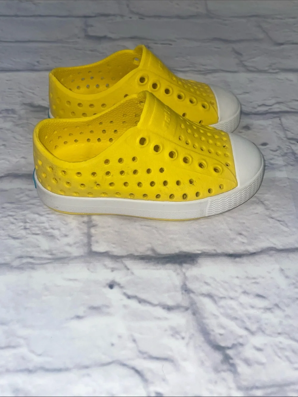 Native Jefferson - Yellow. Size 5c